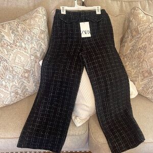 Zara knitted black/white flair leg pants